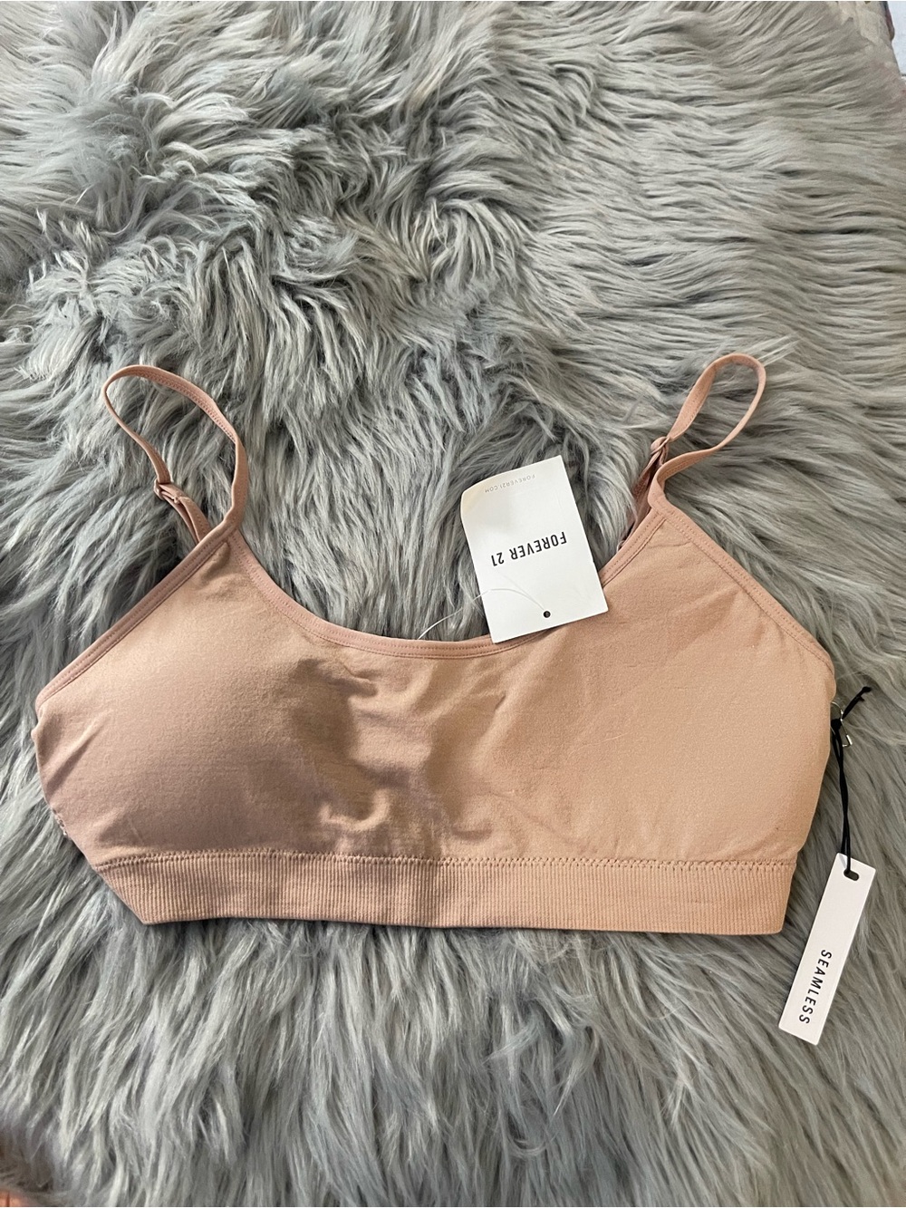 Forever 21 NWT sports bra size medium #2813